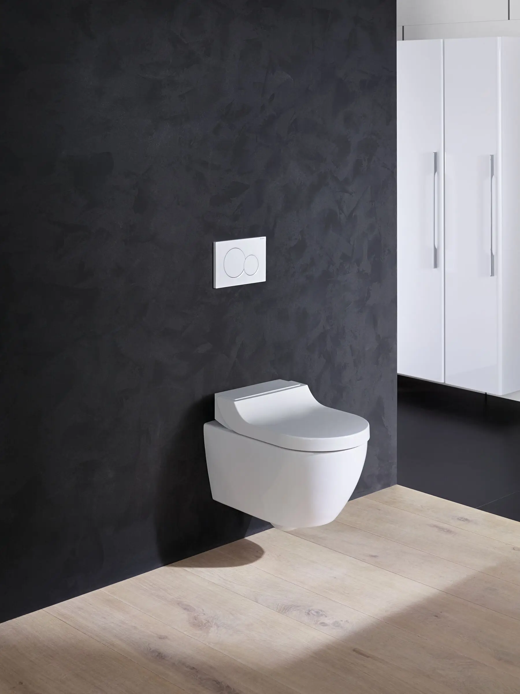 Geberit AquaClean Tuma Comfort bílá nerez kartáčovaná